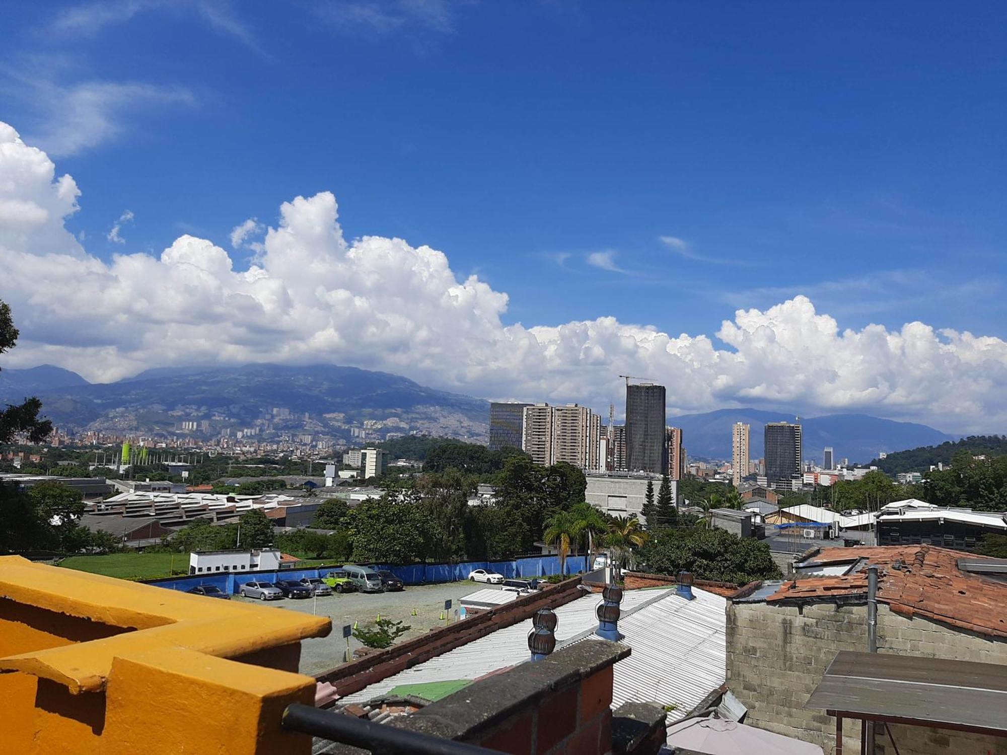 Poblado Guest House 麦德林 外观 照片