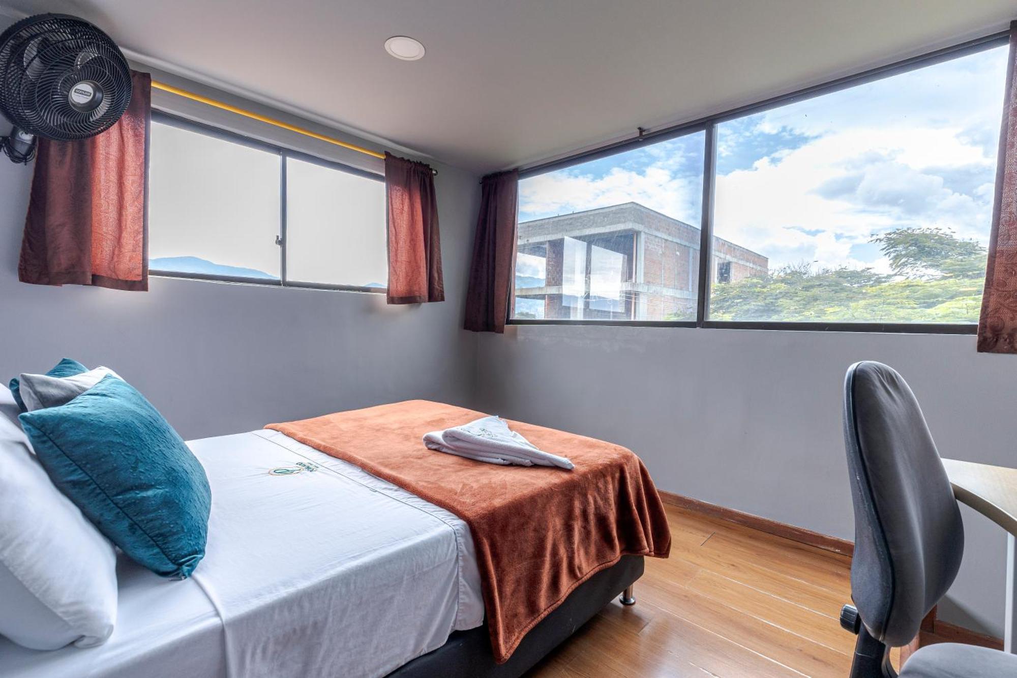 Poblado Guest House 麦德林 外观 照片