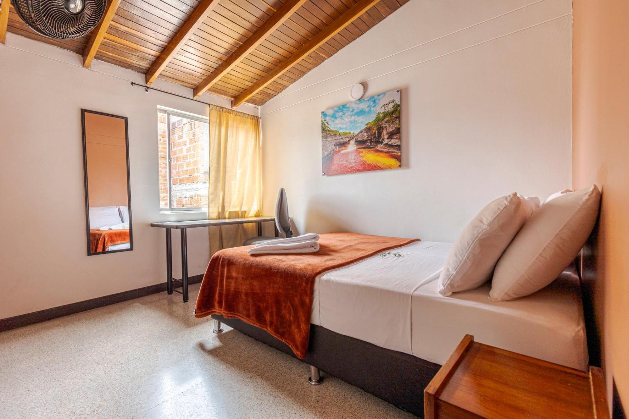 Poblado Guest House 麦德林 外观 照片